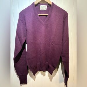 JEFFLON by Lord Jeff Medium, Rich Plum color V-neck, 100% DuPont Orlon,VTG,EUC